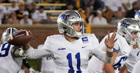 College football Week 1 picks: Expect plenty of points in WKU vs .